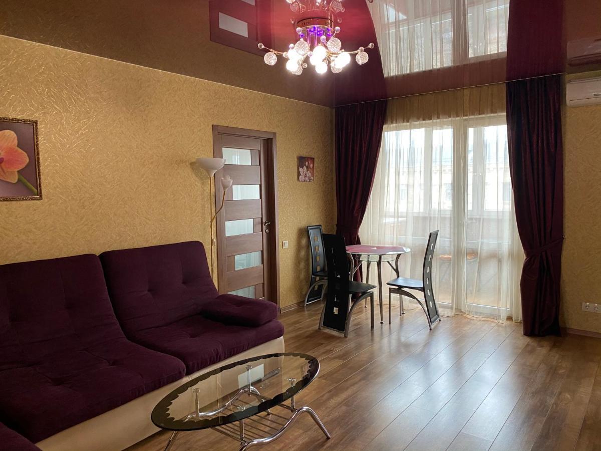 New With Panoramic Views On Avenue Nauky Apartment