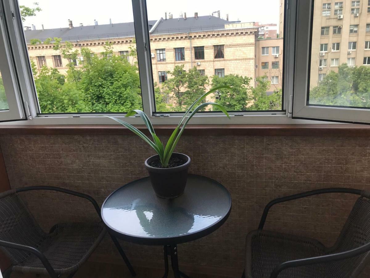 New With Panoramic Views On Avenue Nauky Apartment